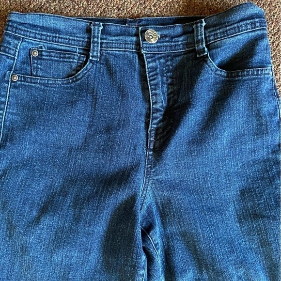 STYLE & Co Tummy Control Jeans With Great Pocket Detail And Back Seam. Fabulous! - Picture 7 of 10